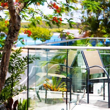 2 Bedroom Renovated Townhouse, Walk To Noosa River นูซาวิลล์ ภายนอก รูปภาพ