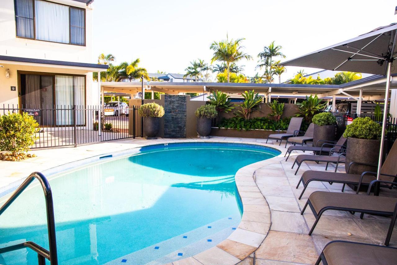 2 Bedroom Renovated Townhouse, Walk To Noosa River นูซาวิลล์ ภายนอก รูปภาพ